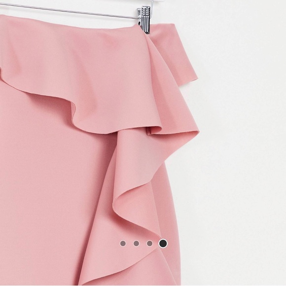 [NEW / ASOS] MISSGUIDED PETITE - SCUBA BARDOT RUFFLE MINI DRESS- Size 8 - Picture 4 of 7